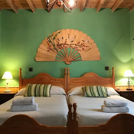 La Casa Del Abuelo Simon * Fuente el Sauz